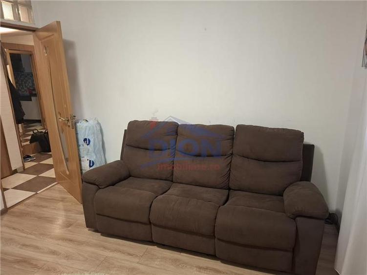 Apartament cu 2 camere decomandat în Decebal