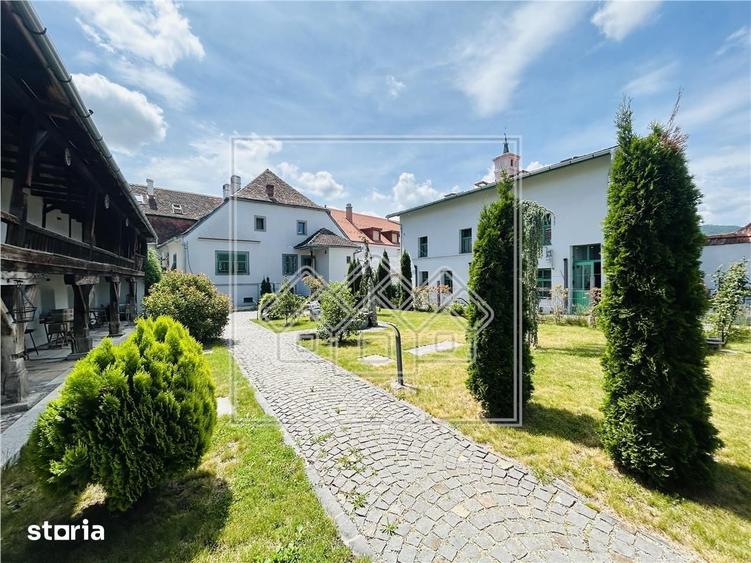 Casă cu Teren 253 Mp în Ultracentral