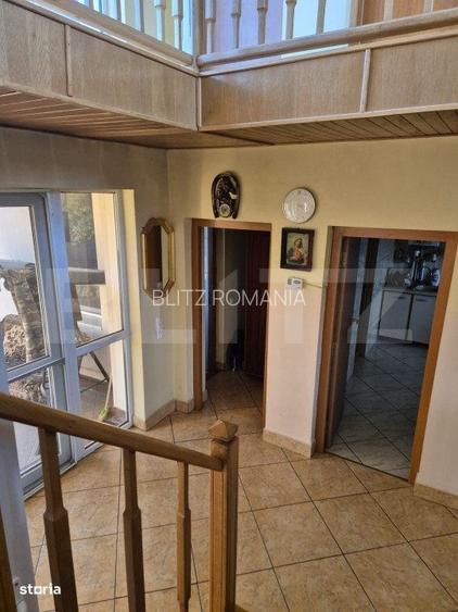 Casa de vanzare - 218 mp utili si 470 mp teren - Bardesti