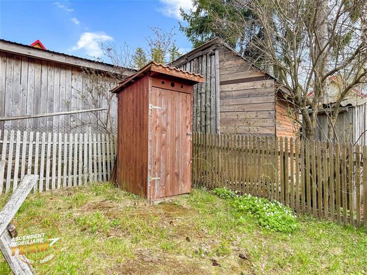Casă individuală cu 2 camere cu Teren 553 Mp în Exterior Est