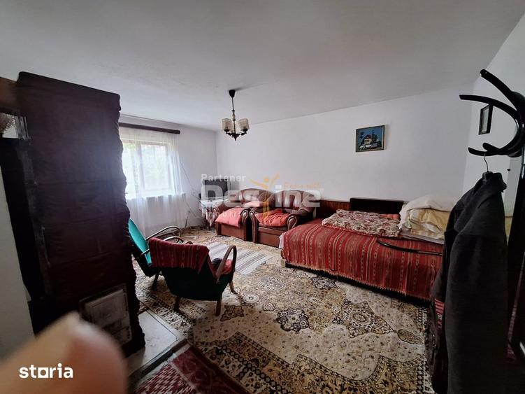 Casă cu 3 camere cu Teren 42 Mp în Central