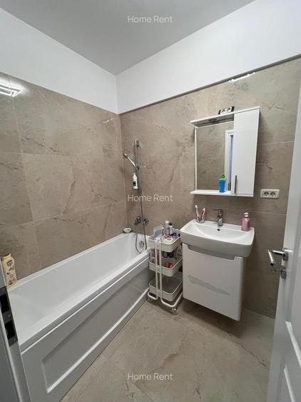 Apartament cu 2 camere decomandat în Trafic Greu
