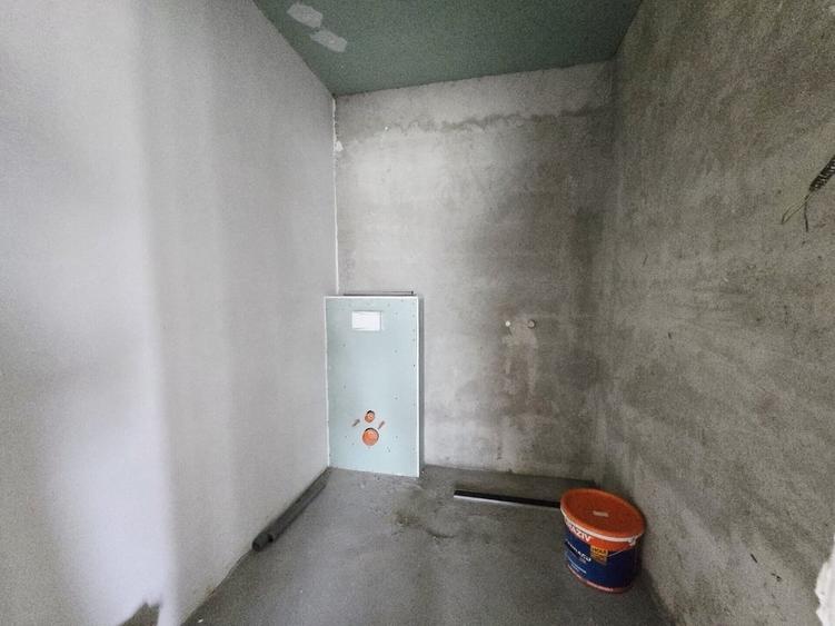 Casă cu 3 camere cu Teren 250 Mp în Tunari