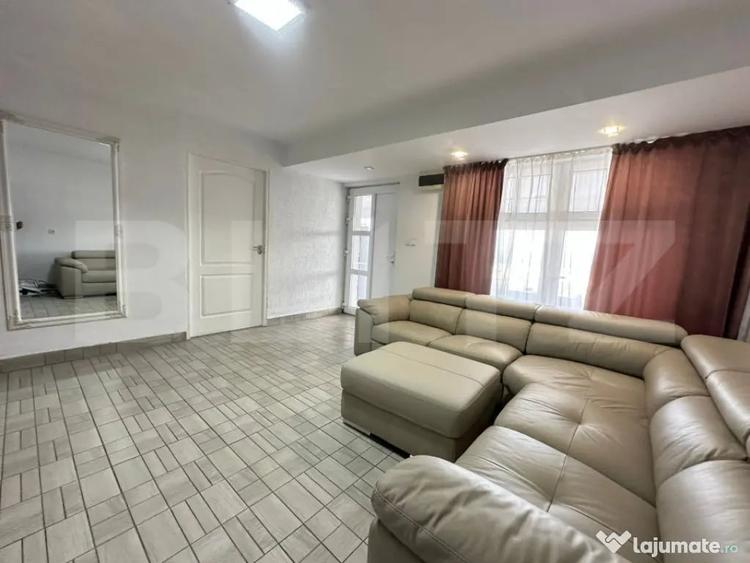 Casă cu 4 camere cu Teren 1660 Mp în Vulcan
