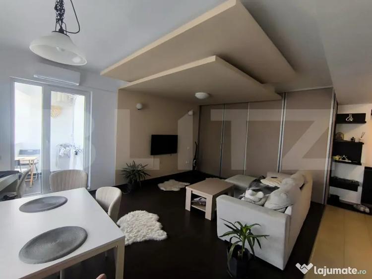 Apartament cu 2 camere decomandat în Răcădău