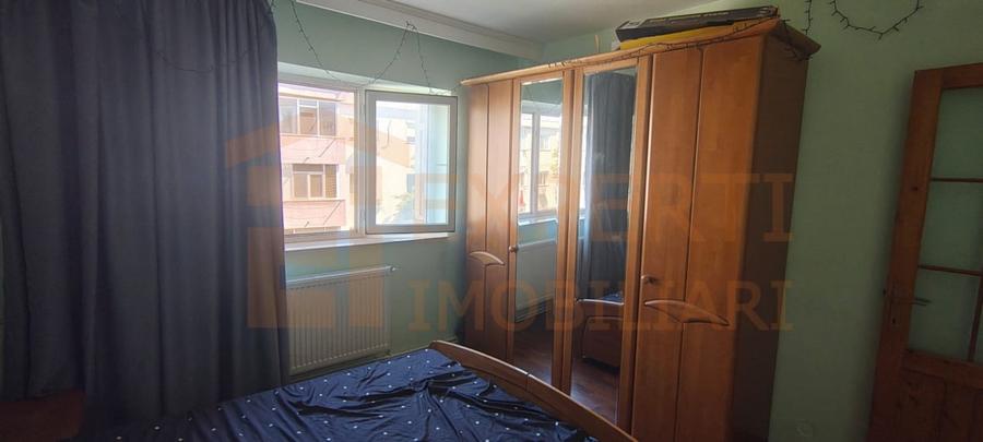 Apartament cu 2 camere decomandat, mobilat în Dacia