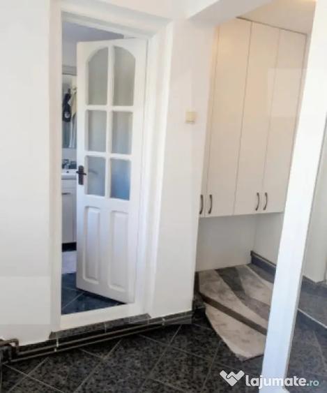 Casă cu 3 camere cu Teren 1088 Mp în Central