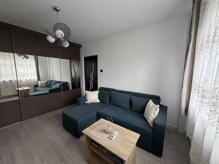 Apartament cu 2 camere semidecomandat în Lotus
