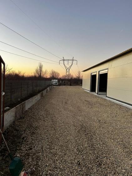 Spațiu industrial, de 191 mp, în Săbăreni