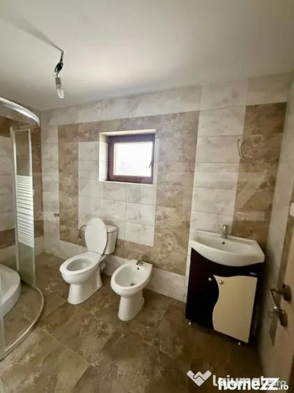 Casă cu 3 camere cu Teren 454 Mp în Central