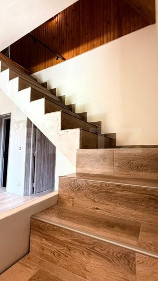 Casă individuală cu 6 camere cu Canalizare în Exterior Nord