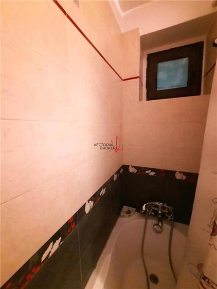 Apartament cu 3 camere decomandat în Pantelimon