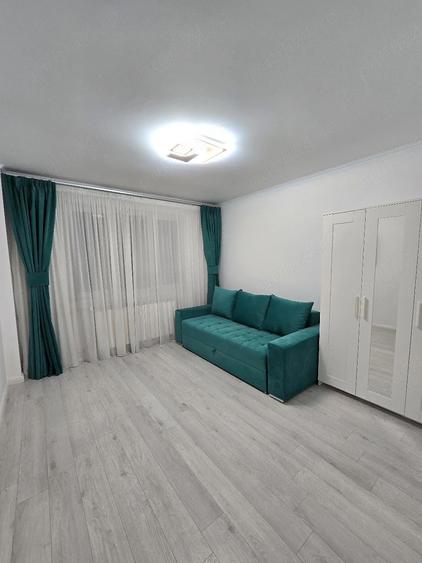 Apartament cu 4 camere semidecomandat, mobilat în Gorjului