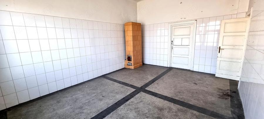 Casă cu Teren 548 Mp în Giulești