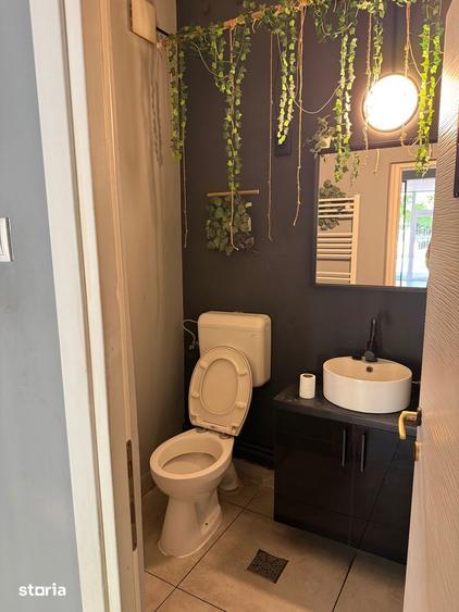 Inchiriez birou de 25mp la etajul 1 al unui showroom din Baneasa - 2