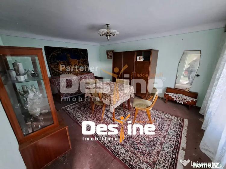 Casă cu 2 camere cu Teren 1250 Mp în Uricani