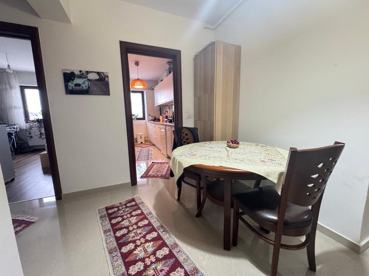 Apartament cu 3 camere decomandat, mobilat în Fundeni