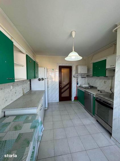 Apartament cu 4 camere în Central