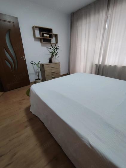 Apartament cu 2 camere semidecomandat în Florești