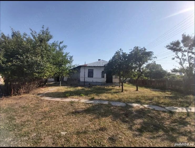 Teren de 3300 mp, în Central