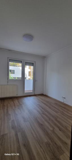 Apartament cu 3 camere decomandat în Dorobanți