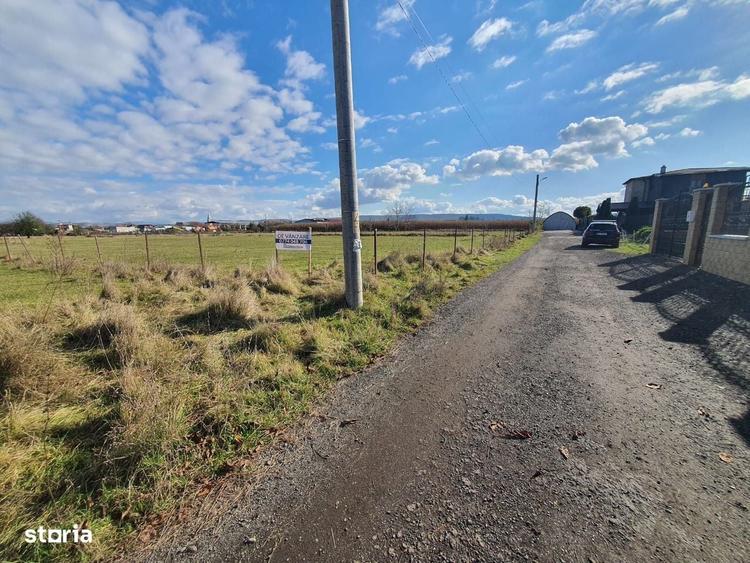 Teren intravilan 4.690mp.deschidere la 2 drumuri,zona Unirii - 3