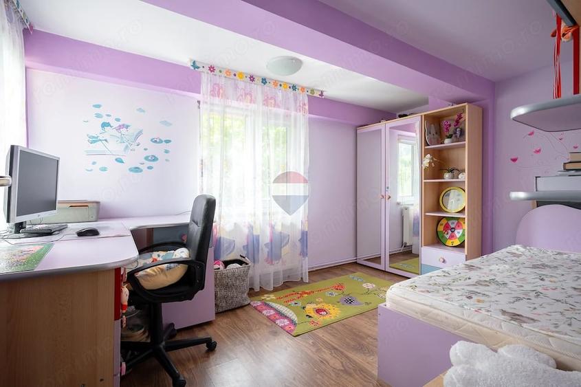 Apartament cu 3 camere decomandat în Turcheș