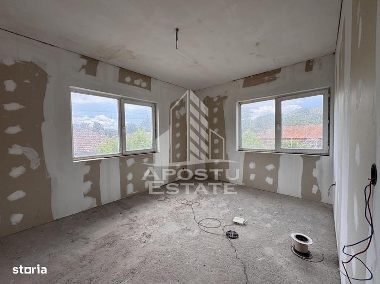 Casă cu 4 camere în Fărcădin