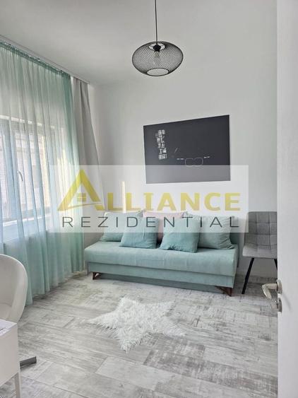 Casă individuală cu 3 camere cu Canalizare în Sud