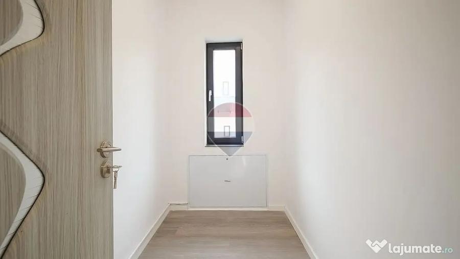 Casă cu 5 camere cu Teren 400 Mp în Bunloc