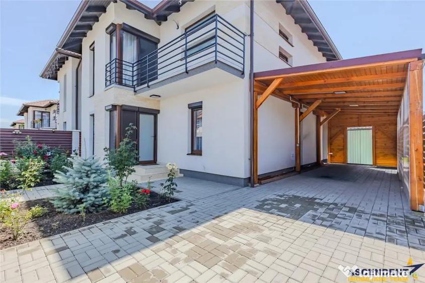 Casă cu 4 camere cu Teren 333 Mp în IAR