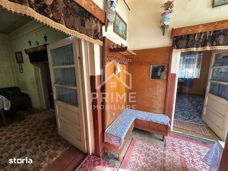 Casă cu 2 camere cu Teren 477 Mp în Central