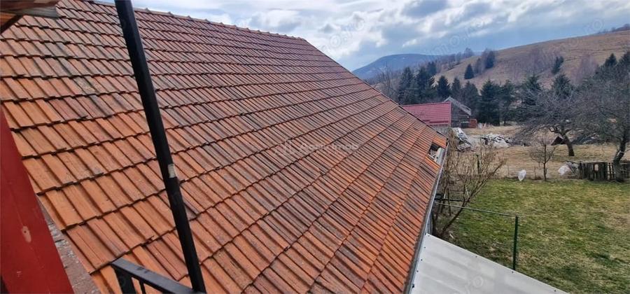 Casă cu Teren 1400 Mp în Brebu