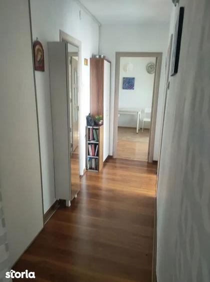 Apartament cu 2 camere decomandat, mobilat în Sălăjan