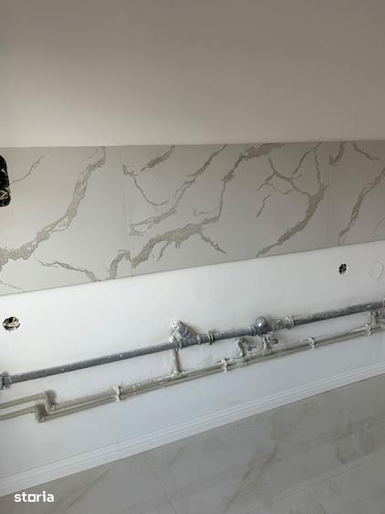Apartament cu 3 camere în Micro 17