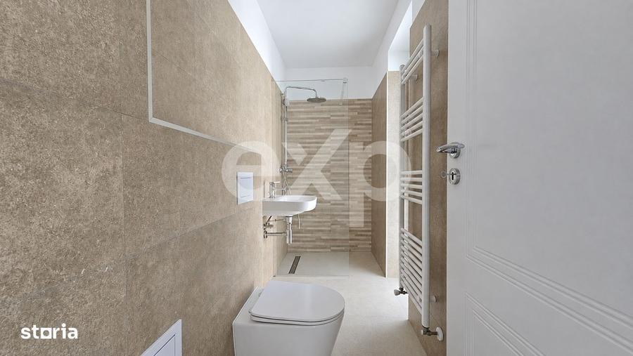 Casă cu 4 camere cu Teren 200 Mp în Tractorul