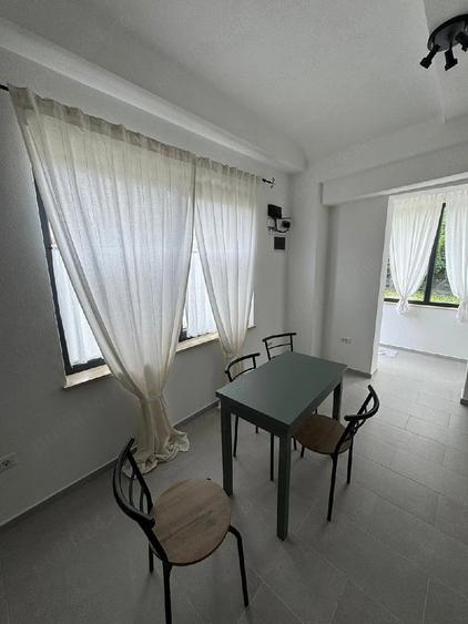 Apartament cu 3 camere decomandat în Sânpetru