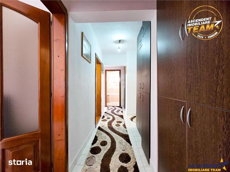 Apartament cu 4 camere, mobilat în Central