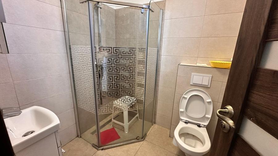 Casă individuală cu 4 camere cu Teren 866 Mp în Săcel