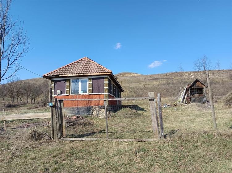 Casă individuală cu 2 camere cu Canalizare în Hagău