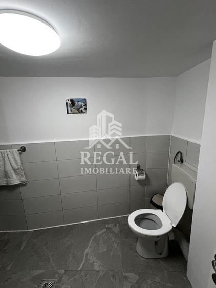 Birou, de 30 mp, în Central