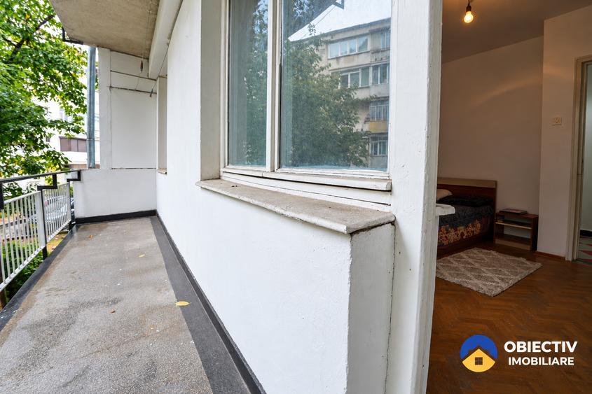 Apartament cu 3 camere semidecomandat în Central