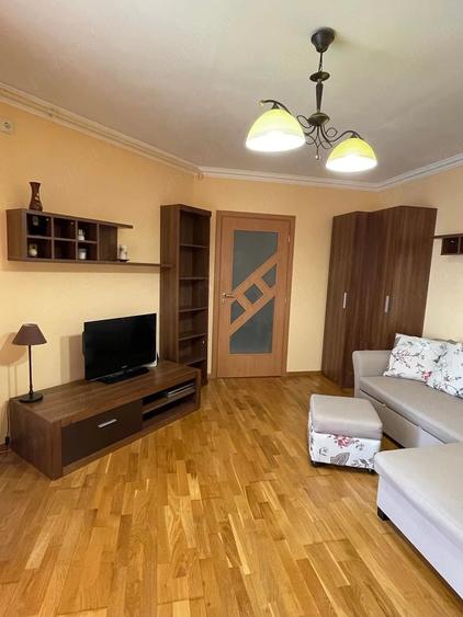 Apartament cu 2 camere decomandat în Giroc