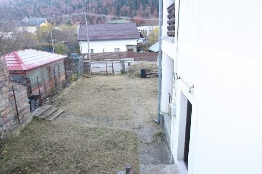 Casă cu 4 camere decomandat cu Teren 130 Mp în Central