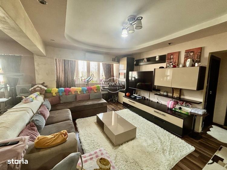 Apartament cu 3 camere semidecomandat în Central