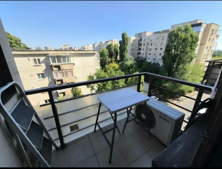 Garsonieră semidecomandată, mobilată în Văcăresti