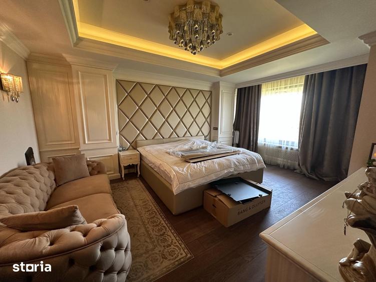 Apartament cu 5 camere în Arcul de Triumf