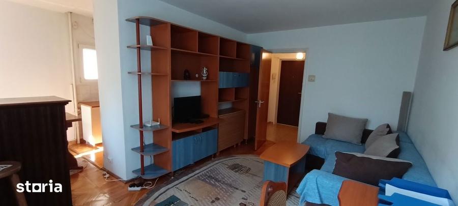 Apartament cu 2 camere decomandat în Titan
