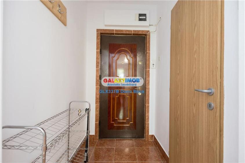 Apartament cu 2 camere decomandat, mobilat în Titan