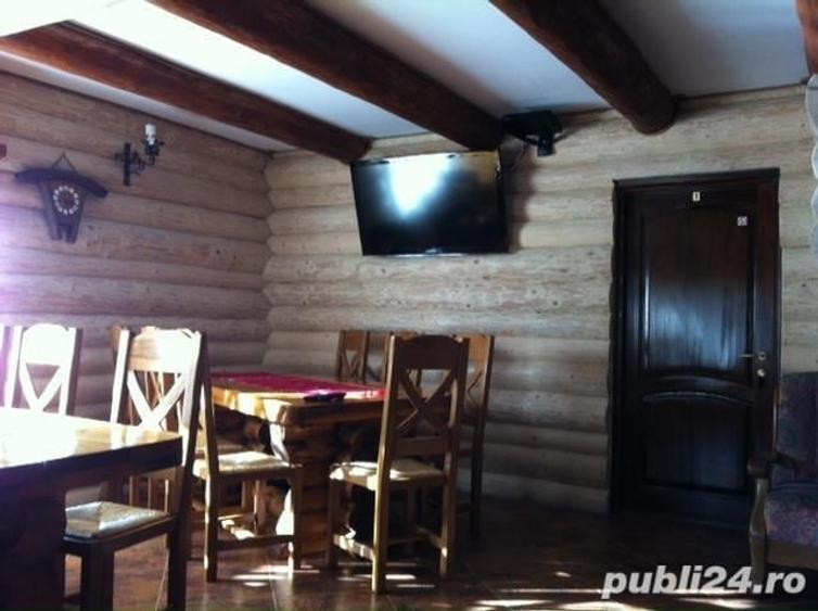 Casă cu 11 camere cu Teren 2000 Mp în Mălini